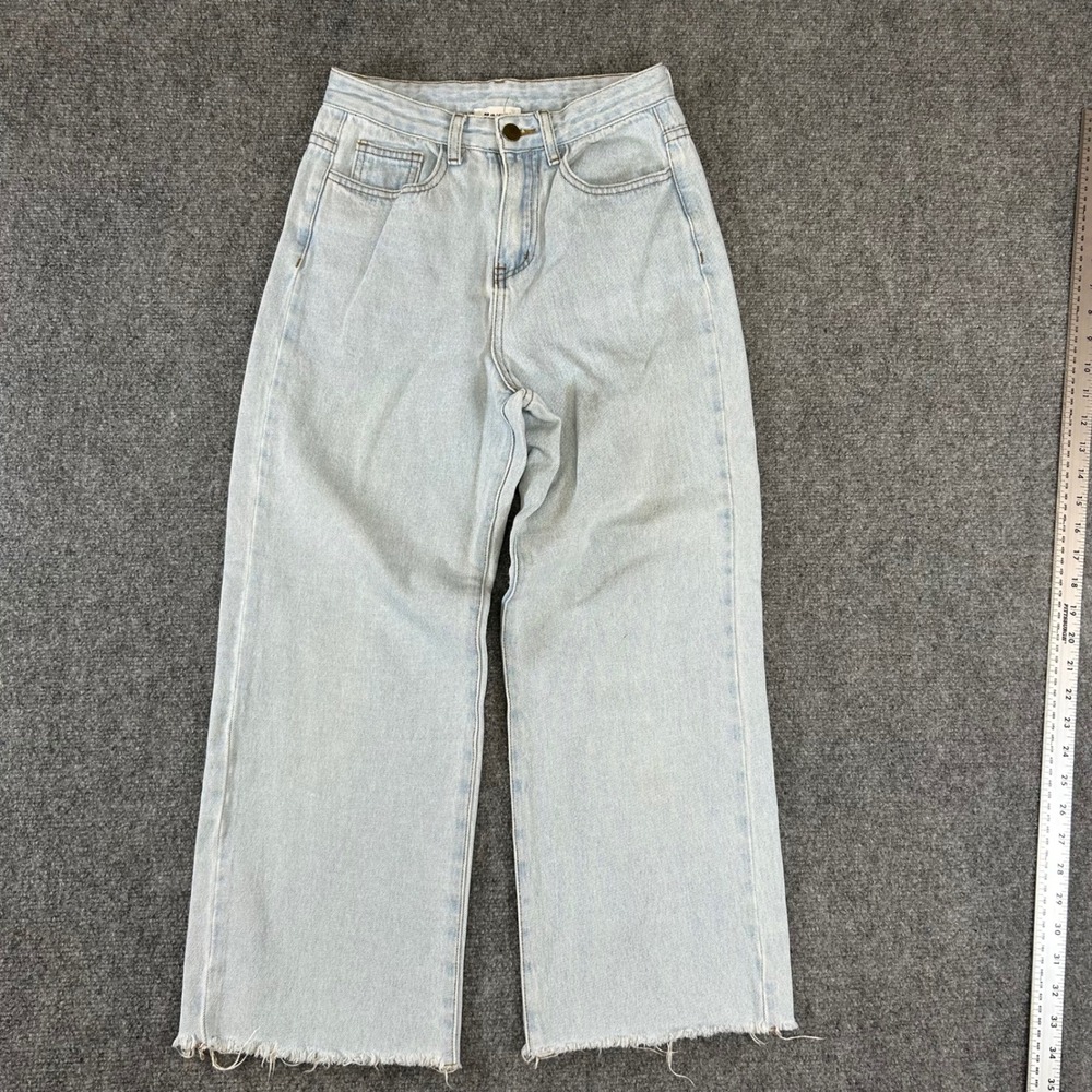 Princess Polly Light Wash High Waisted Straight Leg Jeans Raw Hem Size US 2